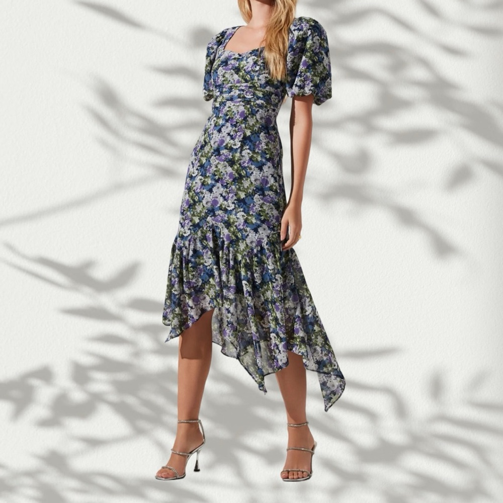 Astr The Label Floral Short Sleeve Asymmetrical Hem Midi Dress Blue Floral L